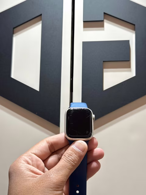 Apple Series 7 (Gps Alum 41Mm Titanium