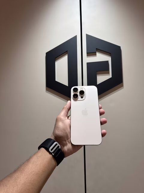 iPhone 16 Pro Max 256GB Desert