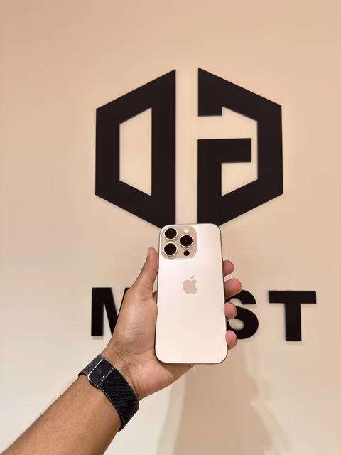 iPhone 16 Pro 256GB Desert Titanium