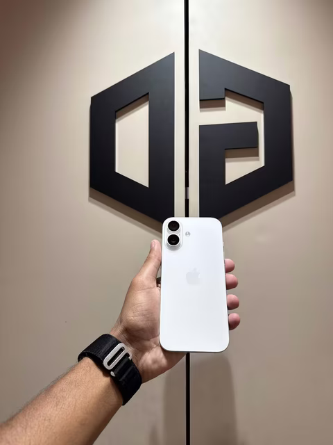iPhone 17 256GB White