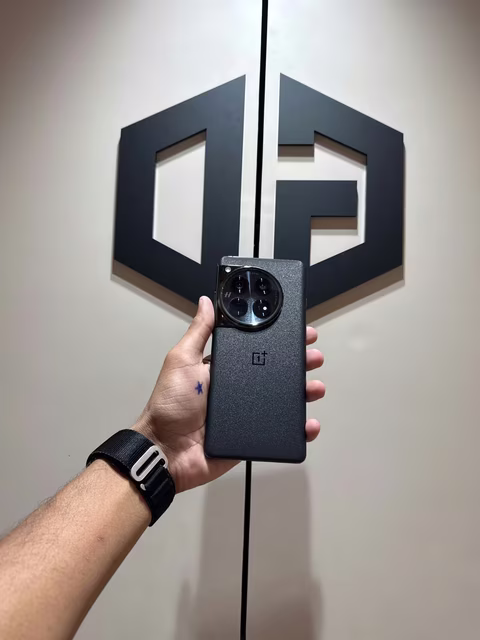 One Plus 12 16-512Gb Silky Black