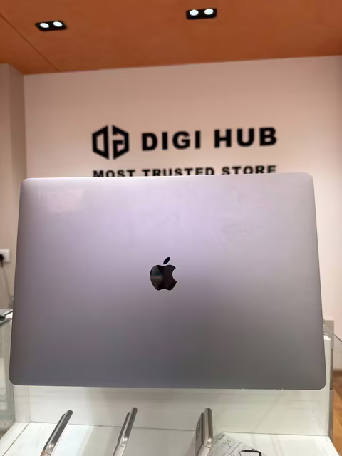 MacBook Pro (16-Inch, 2019) 16-512Gb Sipver