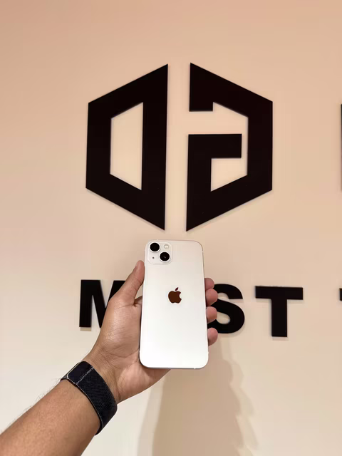 iPhone 13 256GB White