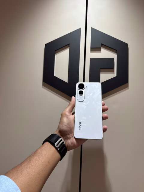 vivo Y400 8-128Gb Glam White