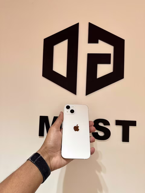 iPhone 13 256GB White