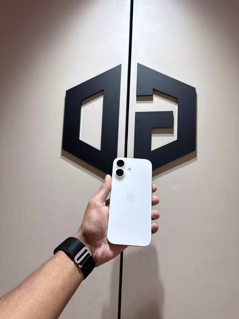 iPhone 17 256GB White